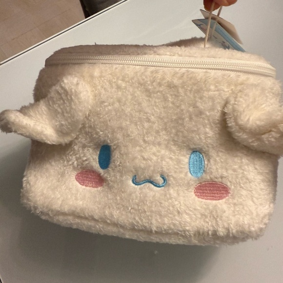 Miniso × Sanrio Cinnamoroll Plush Pouch - Picture 2 of 9